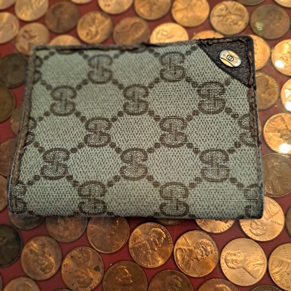 Gucci Other - Gucci mini billfold